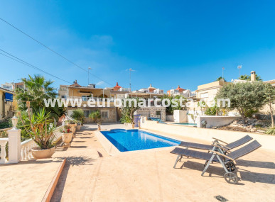 Villa freitstehend - Objekte zum Wiederverkauf - Orihuela Costa - Orihuela Costa