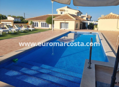 Villa freitstehend - Objekte zum Wiederverkauf - Orihuela Costa - TORREVIEJA