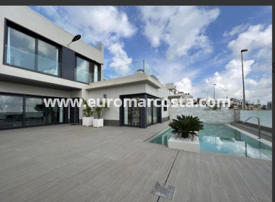 Villa freitstehend - Objekte zum Wiederverkauf - San Miguel de Salinas - San Miguel de Salinas