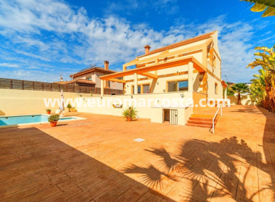 Villa freitstehend - Objekte zum Wiederverkauf - Torrevieja - Aguas nuevas 2