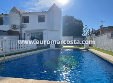 Villa freitstehend - Objekte zum Wiederverkauf - Torrevieja - Los Balcones - Los Altos del Edén