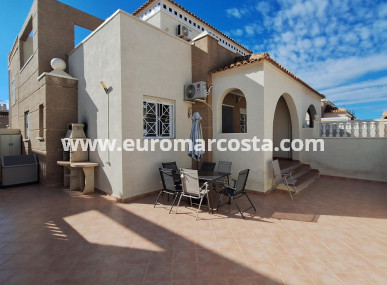 Villa freitstehend - Objekte zum Wiederverkauf - Torrevieja - TORREVIEJA