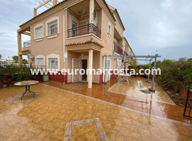 Villa freitstehend - Objekte zum Wiederverkauf - Torrevieja - TORREVIEJA