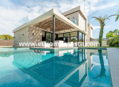 Villa freitstehend - Objekte zum Wiederverkauf - Torrevieja - TORREVIEJA