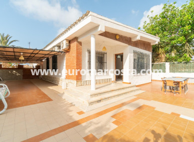 Villa freitstehend - Objekte zum Wiederverkauf - Torrevieja - TORREVIEJA