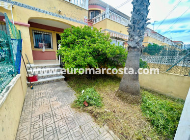 Villa freitstehend - Objekte zum Wiederverkauf - Torrevieja - TORREVIEJA