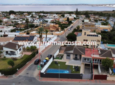 Villa freitstehend - Objekte zum Wiederverkauf - Torrevieja - TORREVIEJA