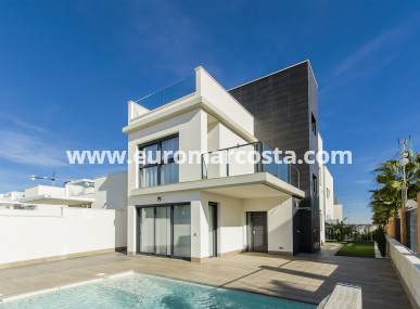 Villa - Nueva construcción  - San Miguel de Salinas - San Miguel de Salinas