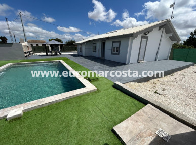 Villa - Sale - Almoradi - Heredades