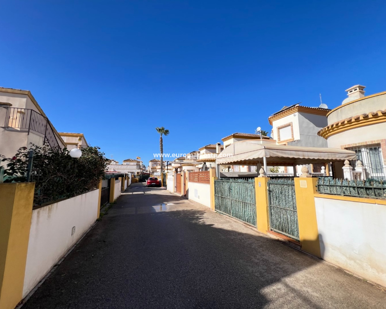 Villa · Sale · Guardamar del Segura · 4370
