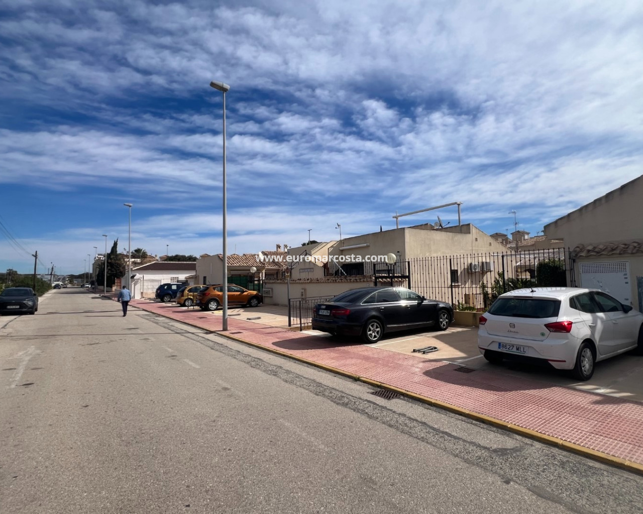 Villa · Sale · Guardamar del Segura · 4565