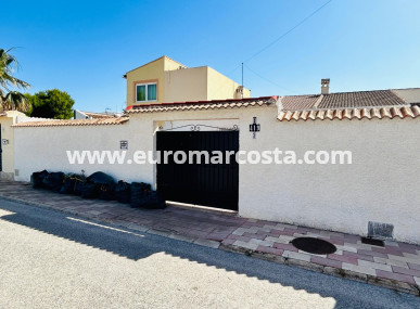 Villa - Sale - Torrevieja - TORREVIEJA