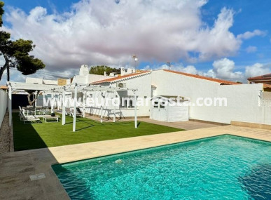 Villa - Sale - Torrevieja - TORREVIEJA