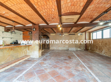 Villa - Sale - Torrevieja - TORREVIEJA