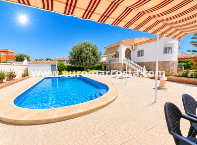 Villa - Sale - Torrevieja - TORREVIEJA