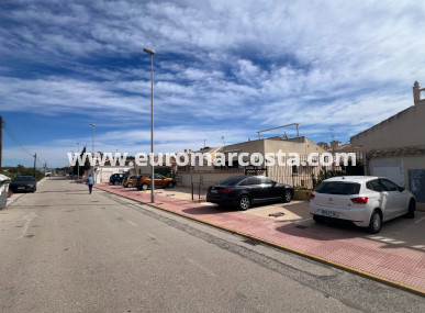 Villa - Venta - Guardamar del Segura - Guardamar del Segura