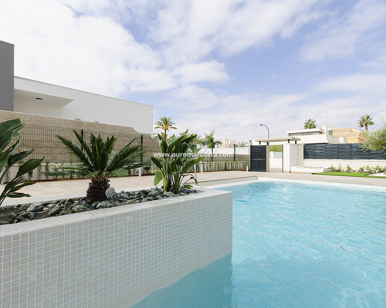 Villa · Venta · Orihuela Costa · Y-82151
