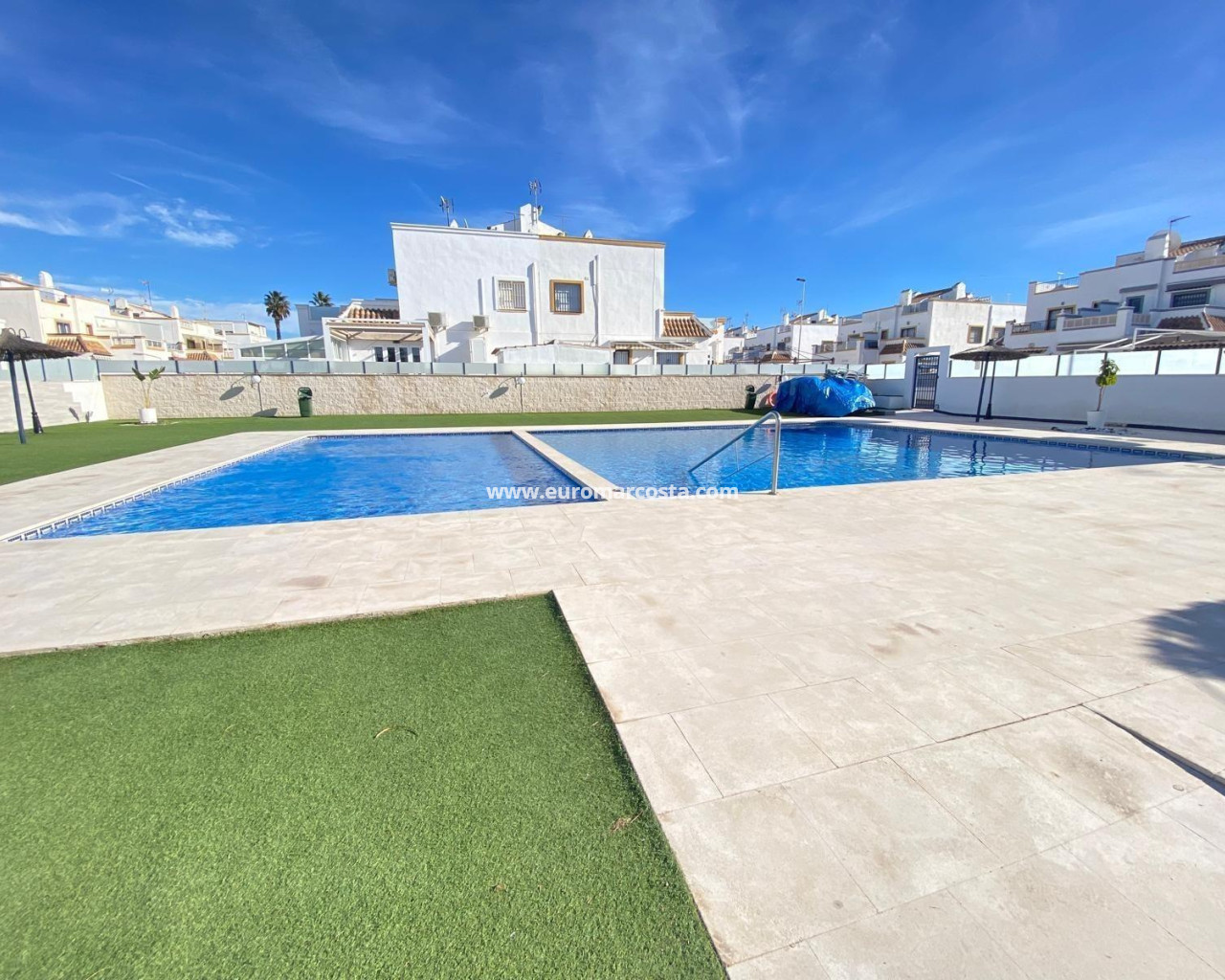Villa · Venta · Torrevieja · H-82970