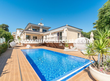 Villa - Venta - Torrevieja - La Mata