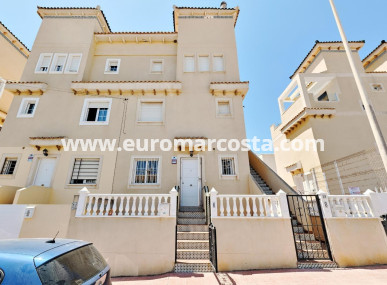 Villa - Venta - Torrevieja - TORREVIEJA