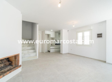 Villa - Venta - Torrevieja - TORREVIEJA