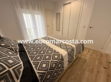 Villa - Venta - Torrevieja - TORREVIEJA