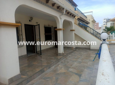 Villa - Venta - Torrevieja - TORREVIEJA