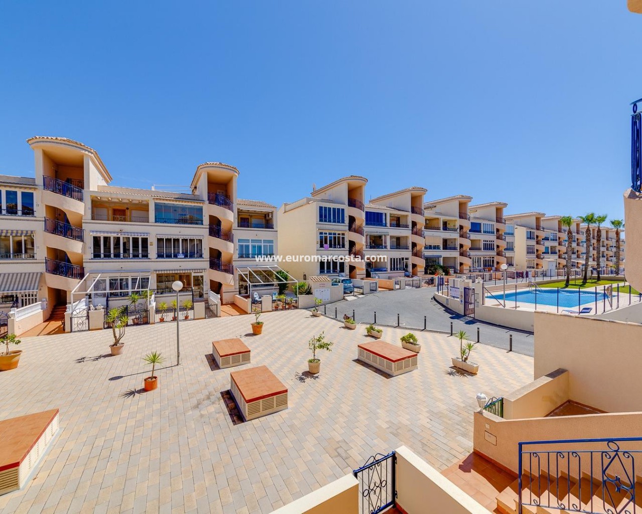 Wohnung · Objekte zum Wiederverkauf · Orihuela Costa · 4250