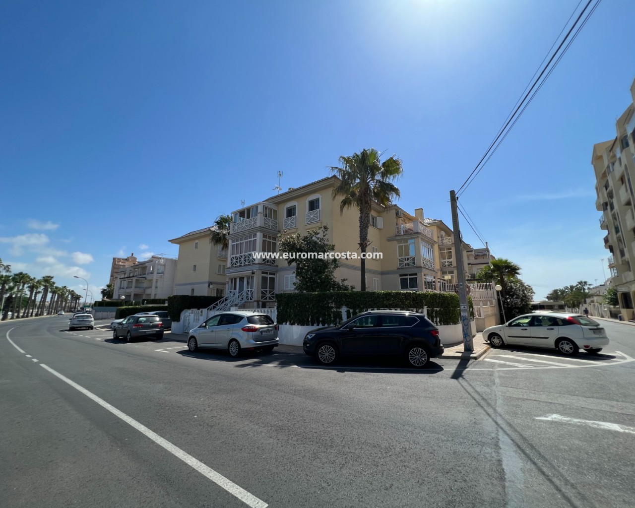Wohnung · Objekte zum Wiederverkauf · Torrevieja · 4118