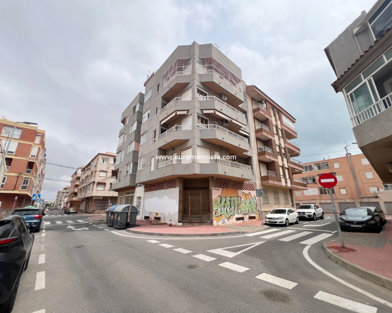 Wohnung · Objekte zum Wiederverkauf · Torrevieja · 4542