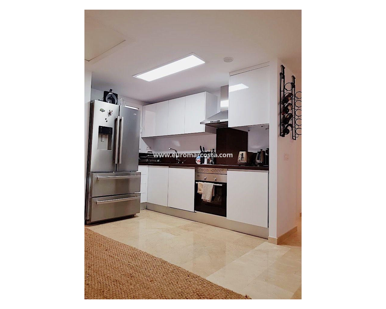 Wohnung · Objekte zum Wiederverkauf · Torrevieja · H-81678