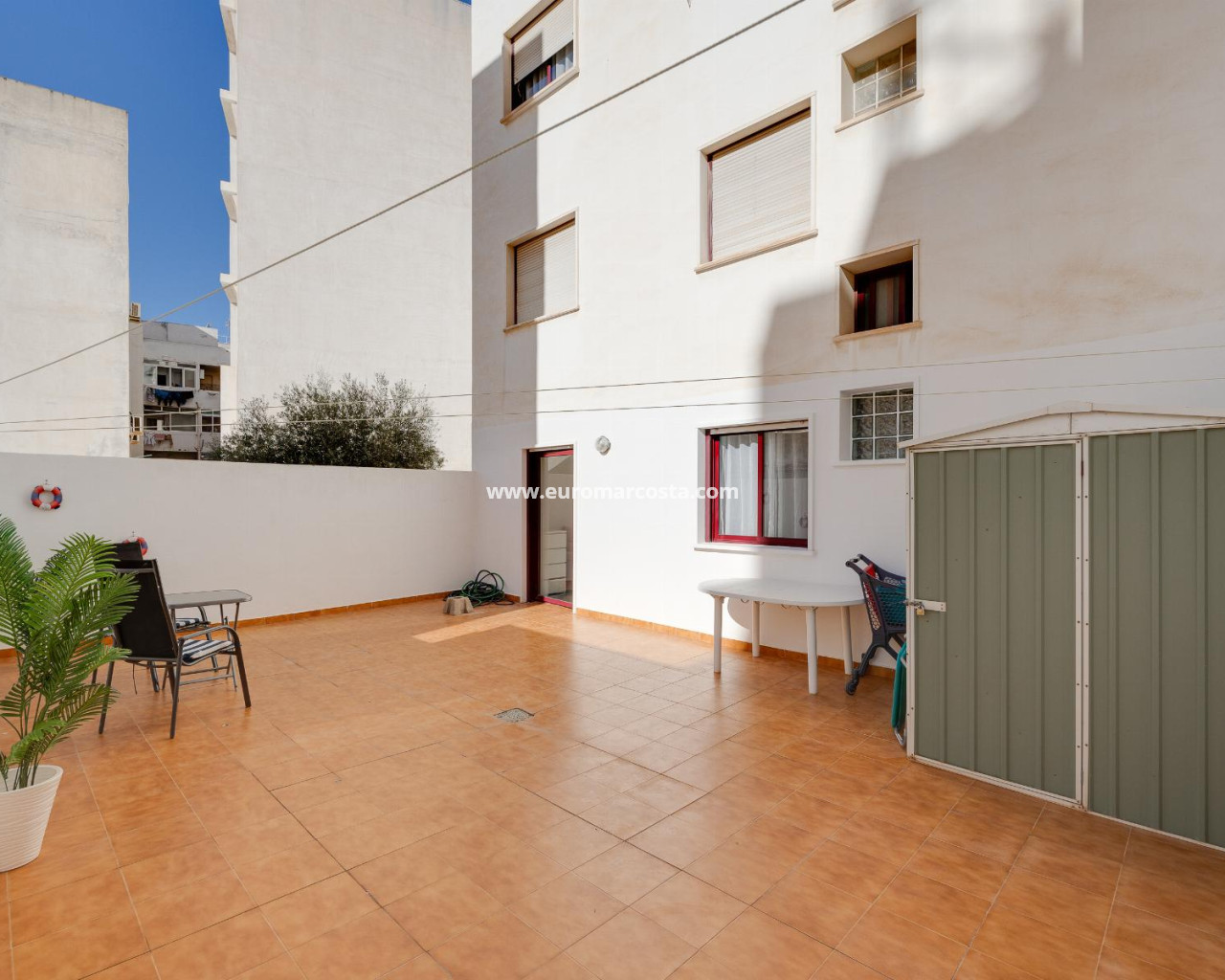 Wohnung · Objekte zum Wiederverkauf · Torrevieja · T-35984