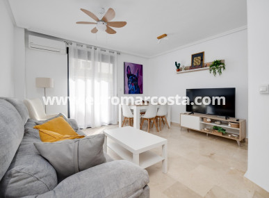 Wohnung - Objekte zum Wiederverkauf - Torrevieja - TORREVIEJA