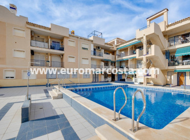 Wohnung - Objekte zum Wiederverkauf - Torrevieja - TORREVIEJA