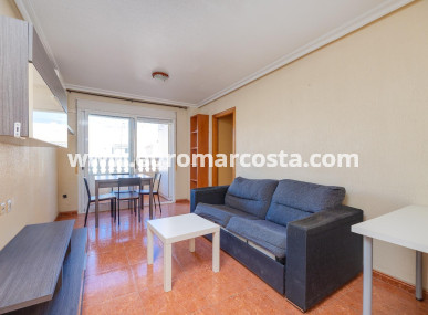 Wohnung - Objekte zum Wiederverkauf - Torrevieja - TORREVIEJA