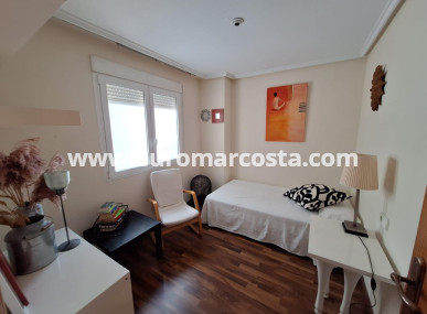 Wohnung - Objekte zum Wiederverkauf - Torrevieja - TORREVIEJA