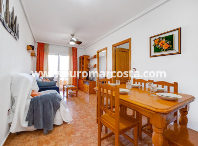 Wohnung - Objekte zum Wiederverkauf - Torrevieja - TORREVIEJA