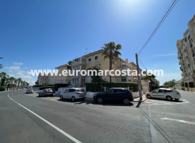 Wohnung - Objekte zum Wiederverkauf - Torrevieja - TORREVIEJA