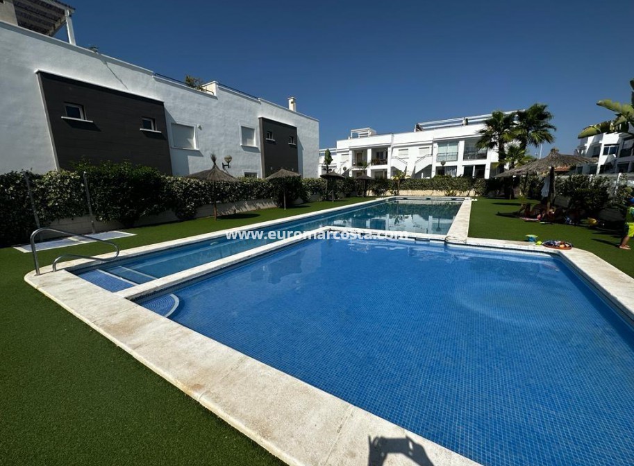 Sale - Bungalow - Torrevieja - Sector 25