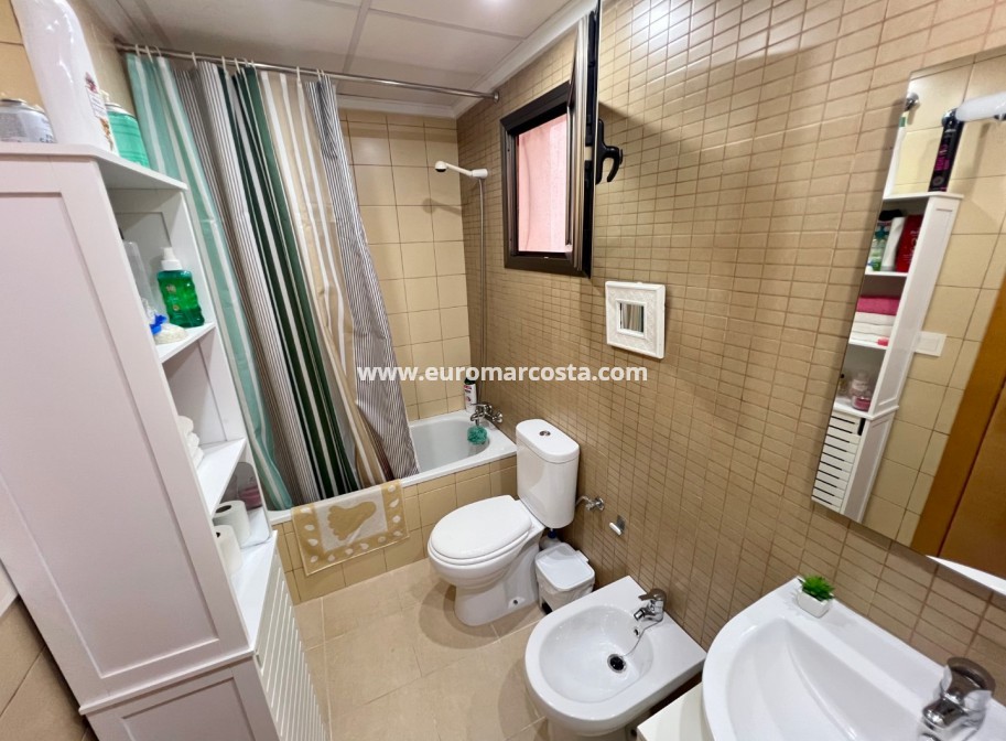 Venta - Apartamento / piso - Guardamar del Segura