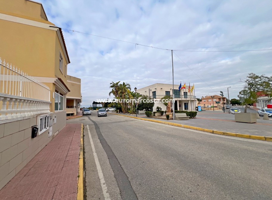 Sale - Bungalow Planta Baja - Daya Nueva