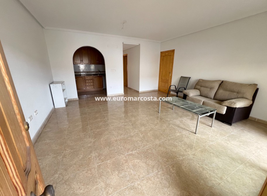 Sale - Bungalow Planta Baja - Daya Nueva