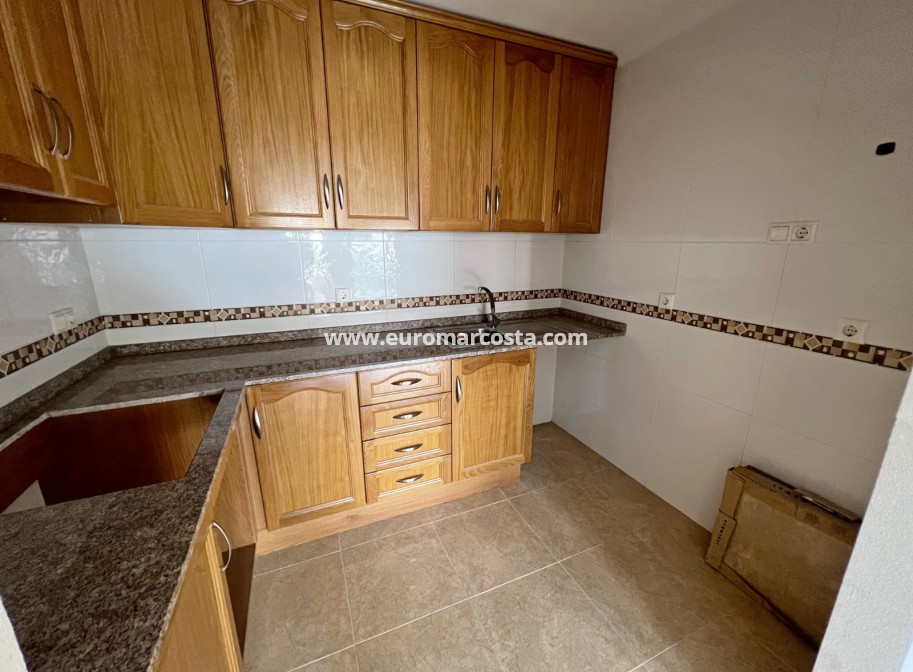 Sale - Bungalow Planta Baja - Daya Nueva