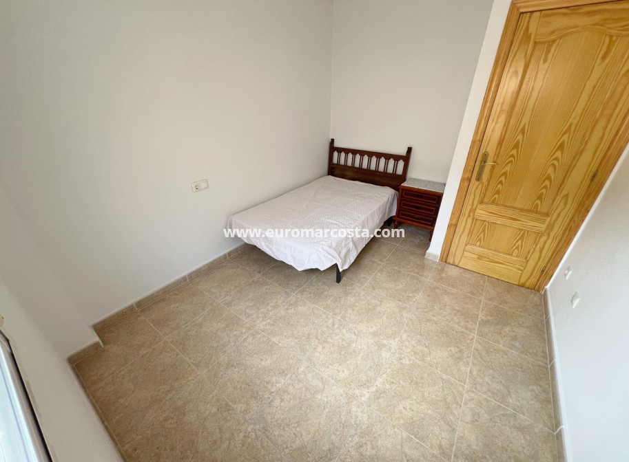 Sale - Bungalow Planta Baja - Daya Nueva