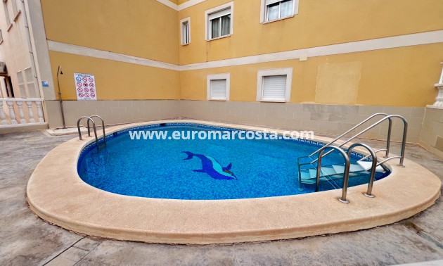 Sale - Bungalow Planta Baja - Daya Nueva