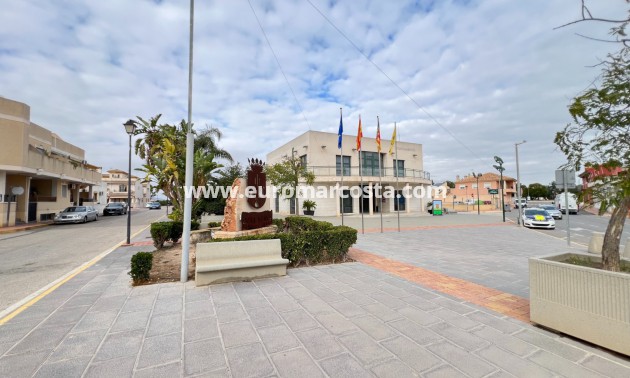 Sale - Bungalow Planta Baja - Daya Nueva