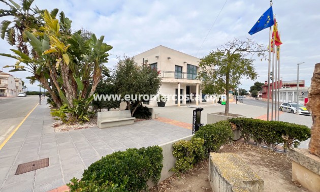 Sale - Bungalow Planta Baja - Daya Nueva