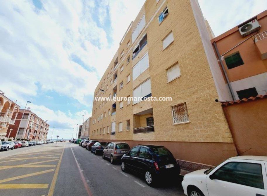 Venta - Apartamento / piso - Torrevieja - La Mata pueblo