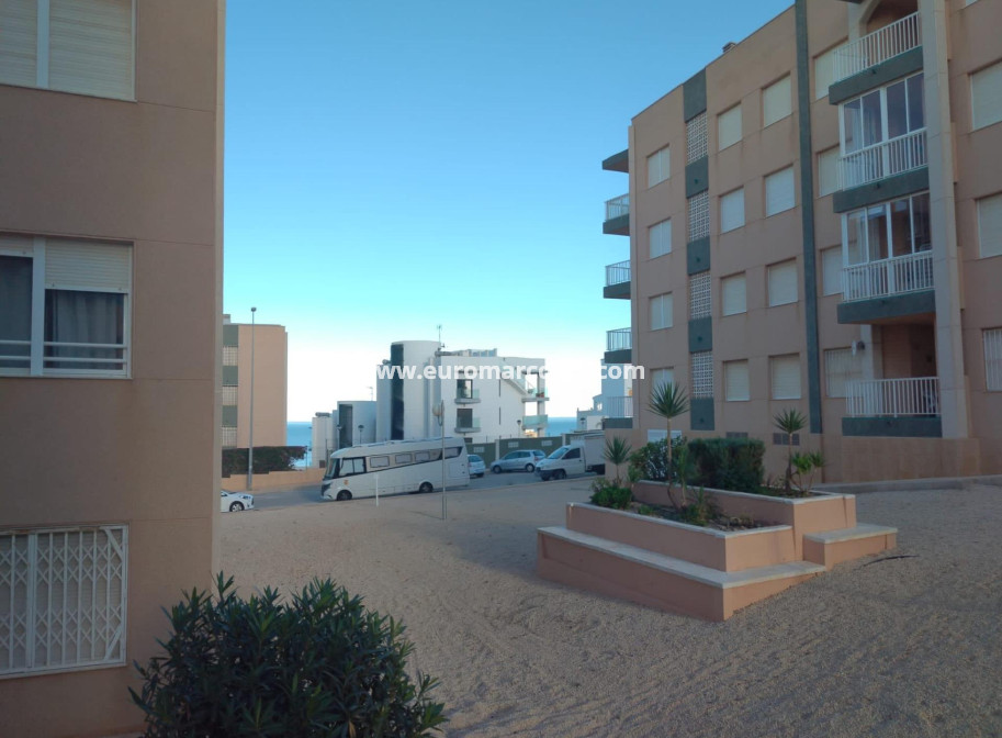 Venta - Apartamento / piso - Torrevieja - La Mata pueblo