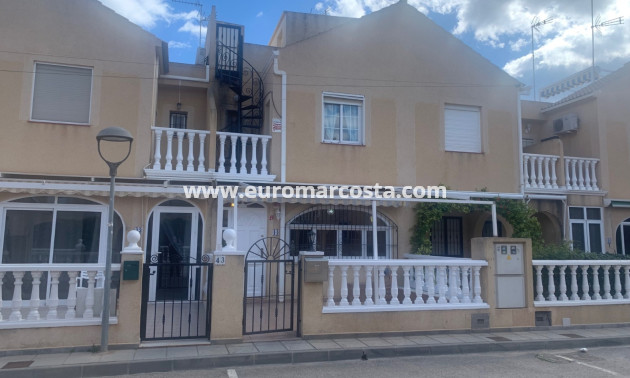 Sale - Townhouse - Orihuela Costa